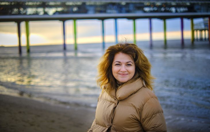 Een interview met schrijfster Mira Feticu