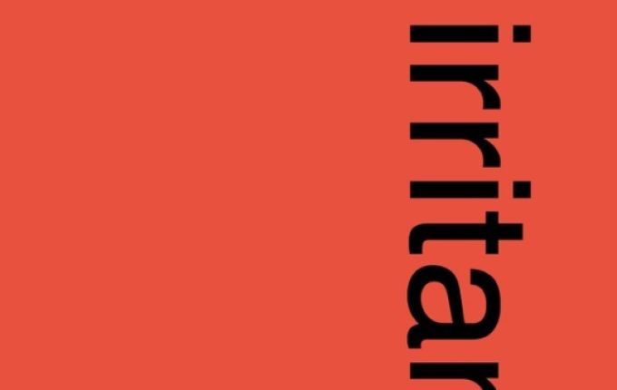 Ergernissen spuien bij de middag van de irritante taal