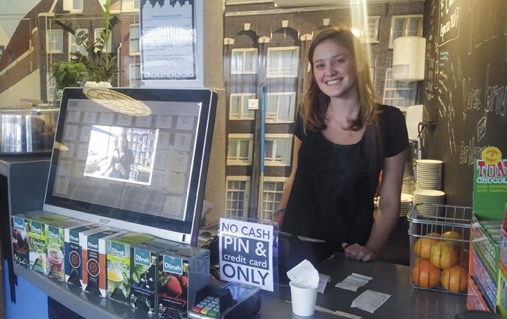 Gebarentaalcafé opent deuren in Amsterdam