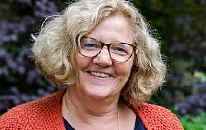 Podcast: Veronique de Tier over dialecten